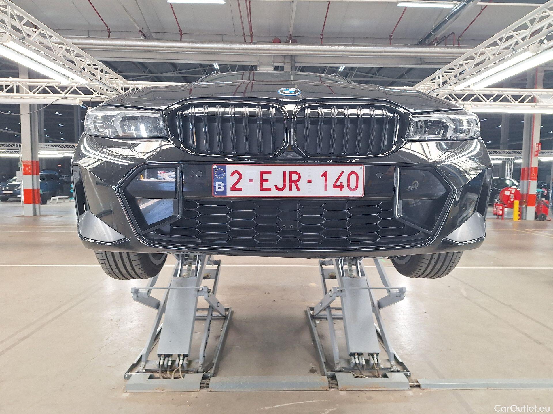  Bmw  Serie 3 BMW, 3-serie T FL'22 PHEV, BMW 3 Reeks Touring 330e xDrive (215 kW) 5d #27