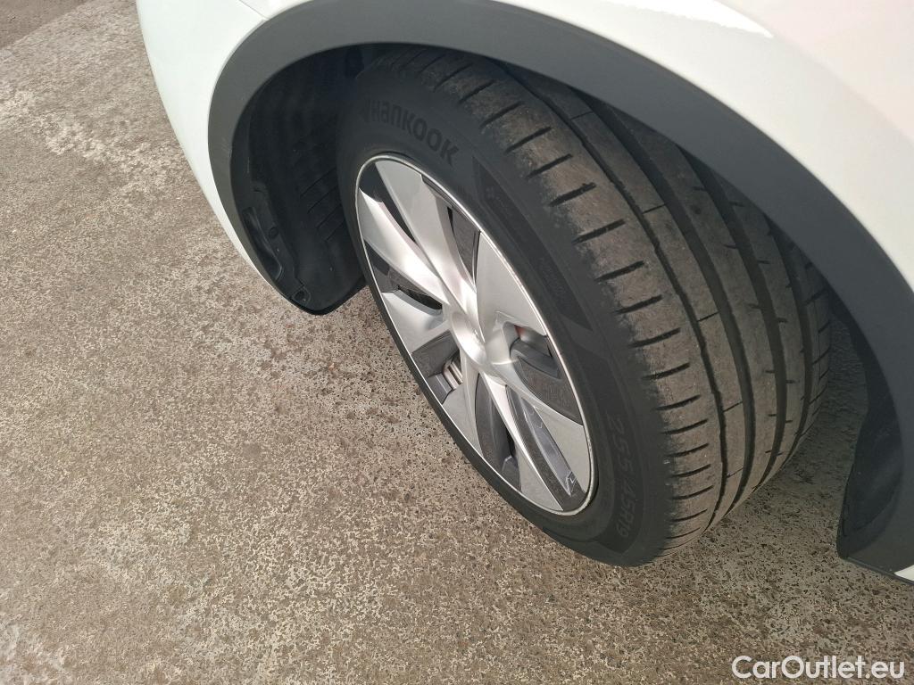  Tesla  Model Y TESLA  / 2020 / 5P / SUV Grande Autonomie Dual-Motor AWD #1