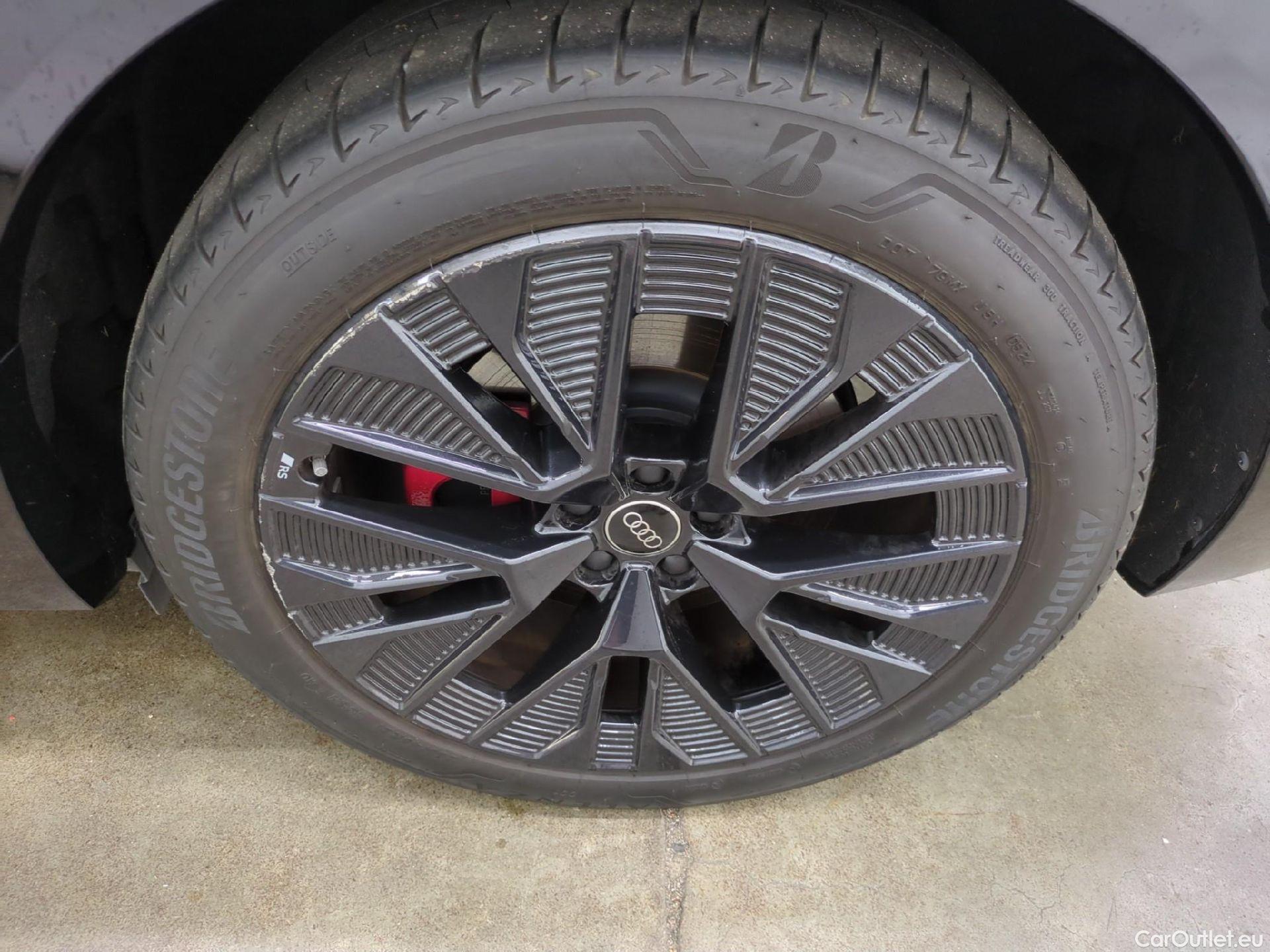  Audi  Q8  Sportback e-tron 55 quattro S line BVA #7