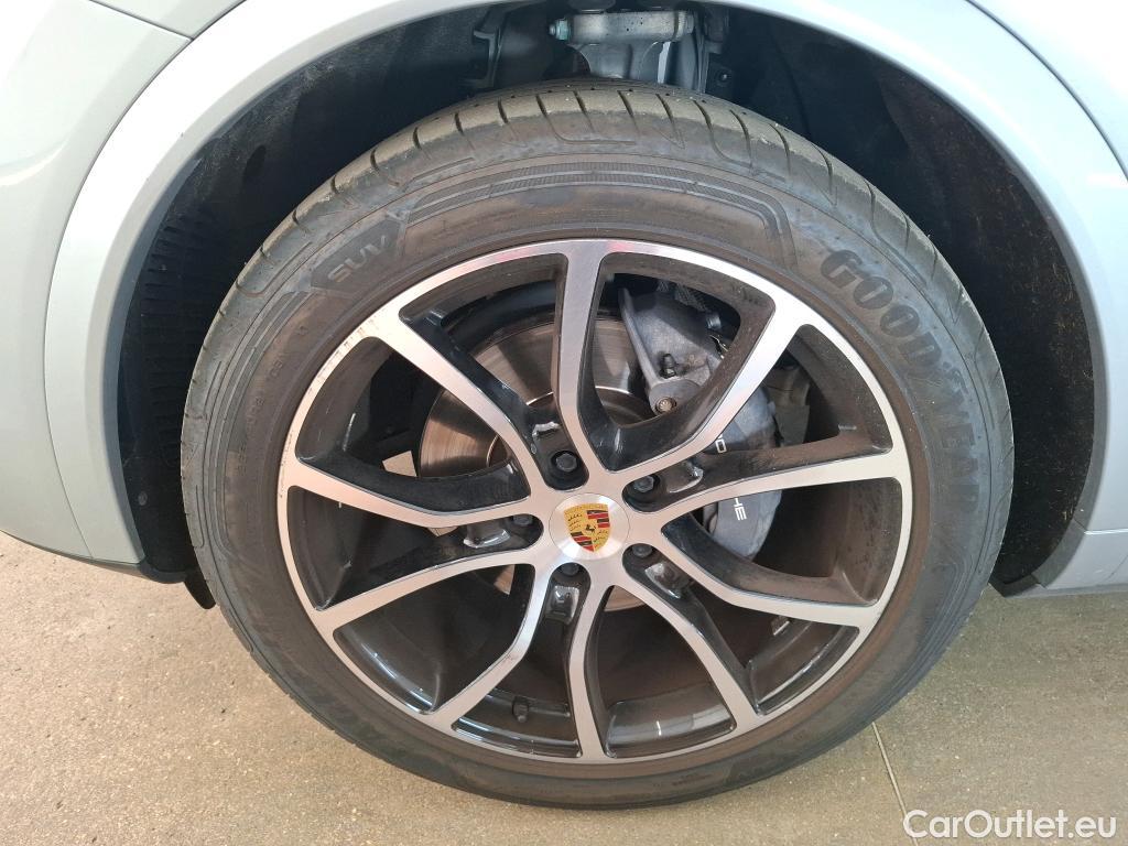  Porsche  Cayenne PORSCHE  Coupé / 2019 / 5P / SUV 3.0 V6 E-HYBRID AUTO #11