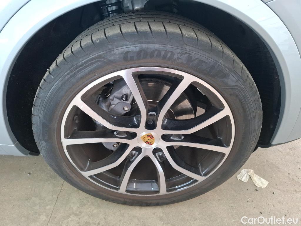  Porsche  Cayenne PORSCHE  Coupé / 2019 / 5P / SUV 3.0 V6 E-HYBRID AUTO #1