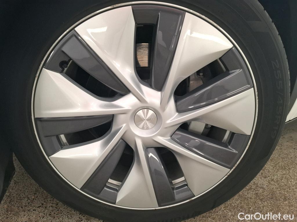 Tesla  Model Y TESLA  / 2020 / 5P / SUV Grande Autonomie Dual-Motor AWD #2