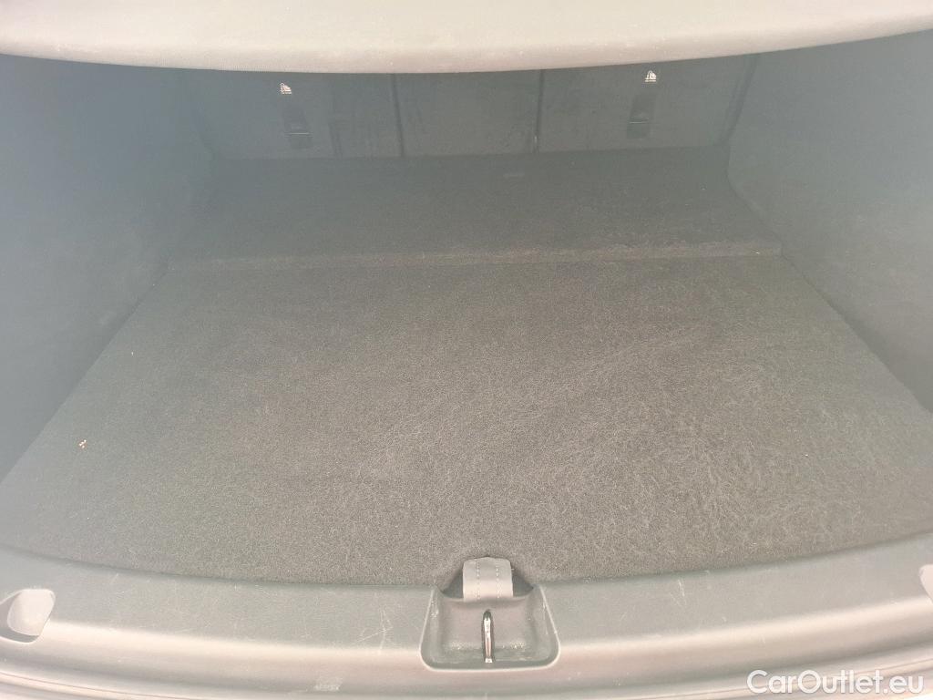  Tesla  Model Y TESLA  / 2020 / 5P / SUV Grande Autonomie Dual-Motor AWD #41