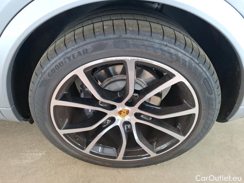  Porsche  Cayenne PORSCHE  Coupé / 2019 / 5P / SUV 3.0 V6 E-HYBRID AUTO #15