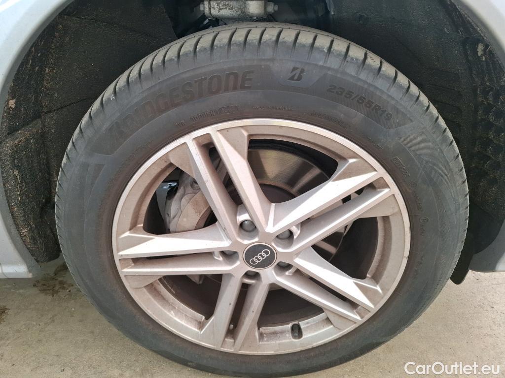  Audi  Q5 AUDI  / 2020 / 5P / SUV 50 TFSI e 299 QTT S TRONIC 7 S LINE #45