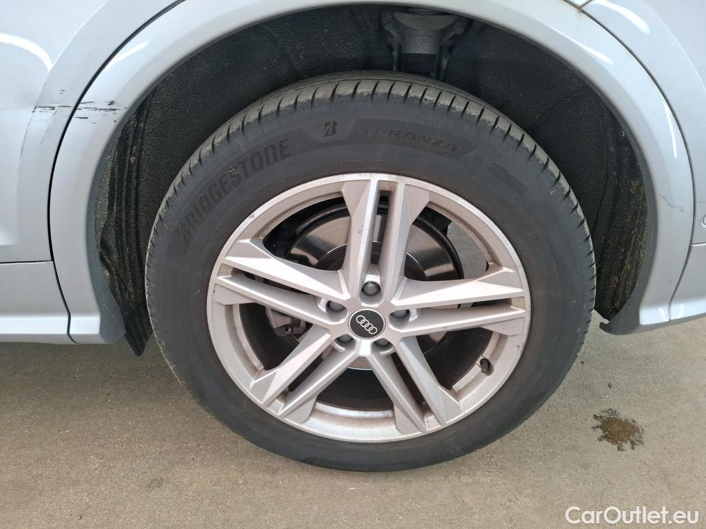  Audi  Q5 AUDI  / 2020 / 5P / SUV 50 TFSI e 299 QTT S TRONIC 7 S LINE #24