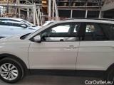  Volkswagen  T-CROSS VOLKSWAGEN  / 2019 / 5P / SUV 1.0 TSI 81KW STYLE #57