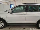 Volkswagen  Tiguan VOLKSWAGEN  / 2020 / 5P / SUV 2.0 TDI SCR 110KW LIFE DSG #93