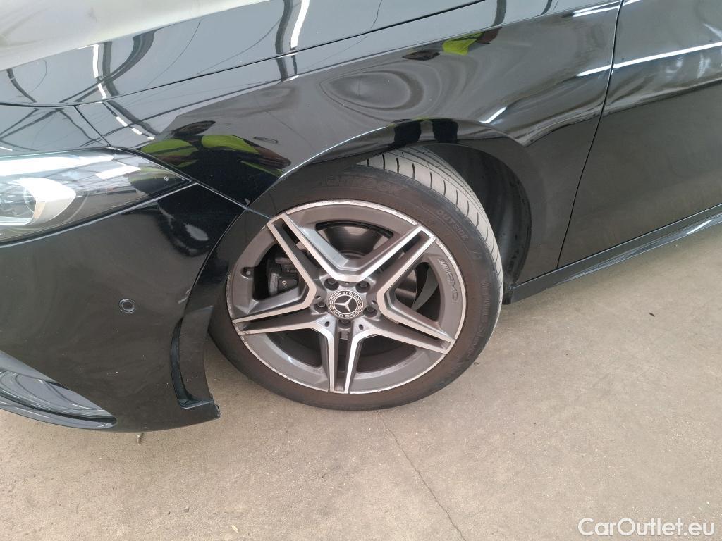  Mercedes  A-Klasse MERCEDES-BENZ Classe A 5p Berline A 200 d AMG Line 8G-DCT #45