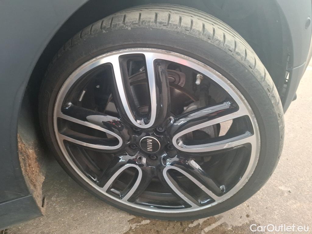  Mini  Clubman MINI  5p Break Cooper S Finition JCW 192 ch BVA7 #32