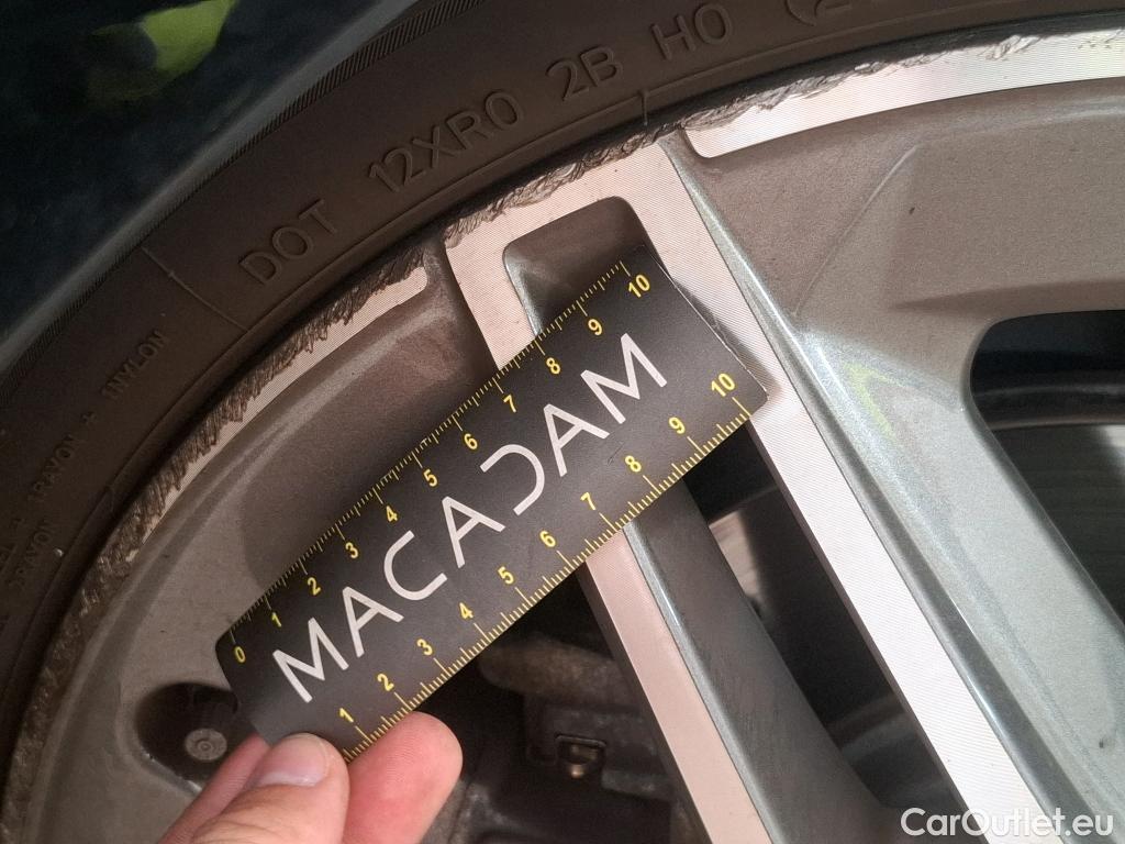  Mercedes  A-Klasse MERCEDES-BENZ Classe A 5p Berline A 200 d AMG Line 8G-DCT #49