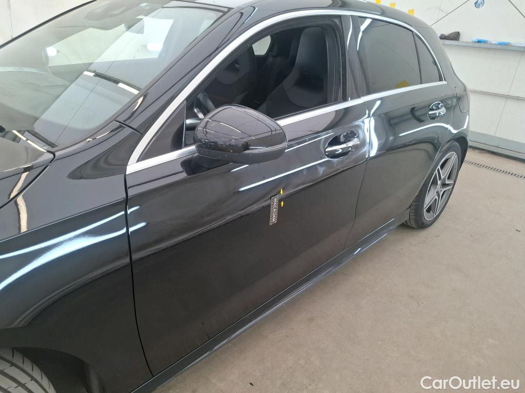  Mercedes  A-Klasse MERCEDES-BENZ Classe A 5p Berline A 200 d AMG Line 8G-DCT #64