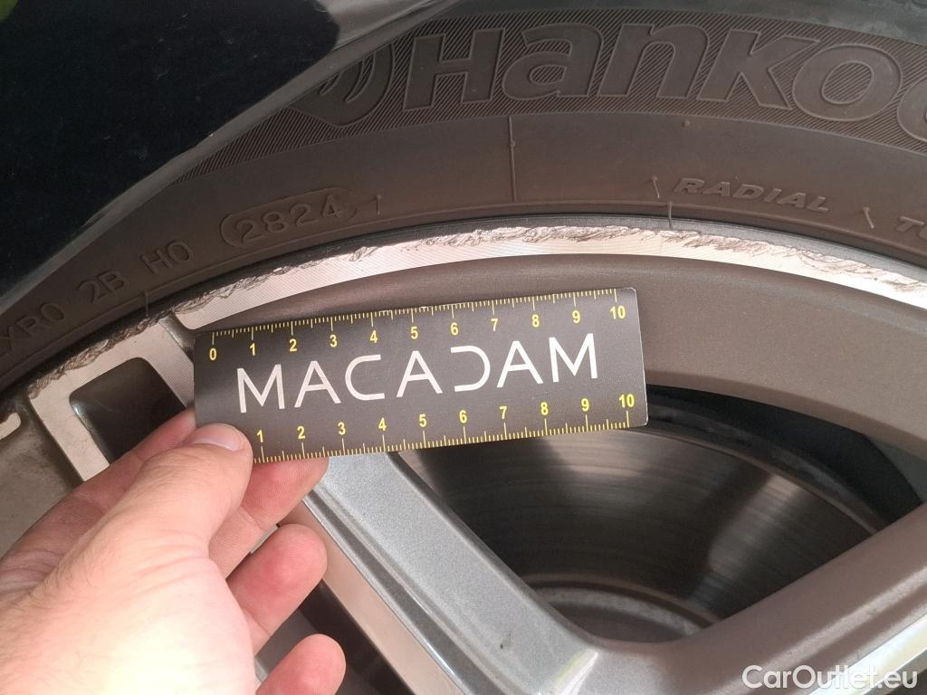  Mercedes  A-Klasse MERCEDES-BENZ Classe A 5p Berline A 200 d AMG Line 8G-DCT #47