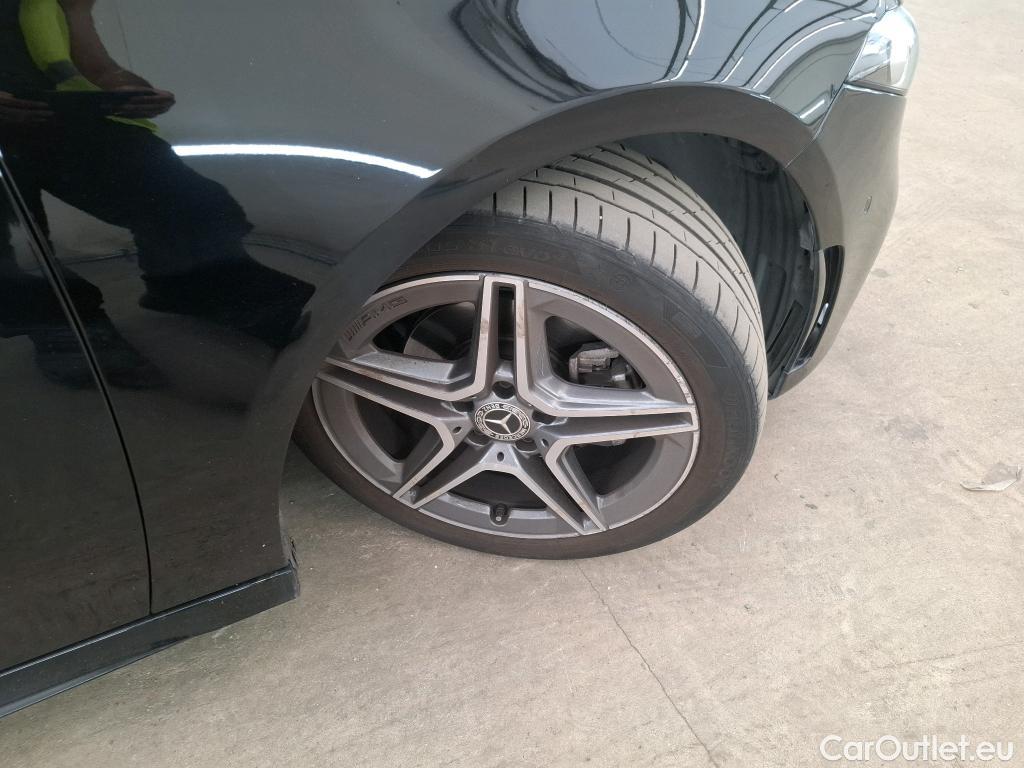  Mercedes  A-Klasse MERCEDES-BENZ Classe A 5p Berline A 200 d AMG Line 8G-DCT #53