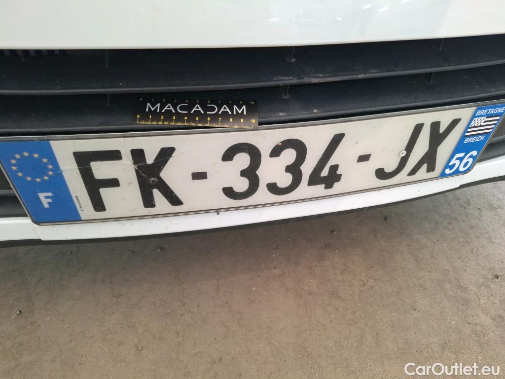  Renault  Clio  IV Business 0.9 TCe 90CV BVM5 E6 #23