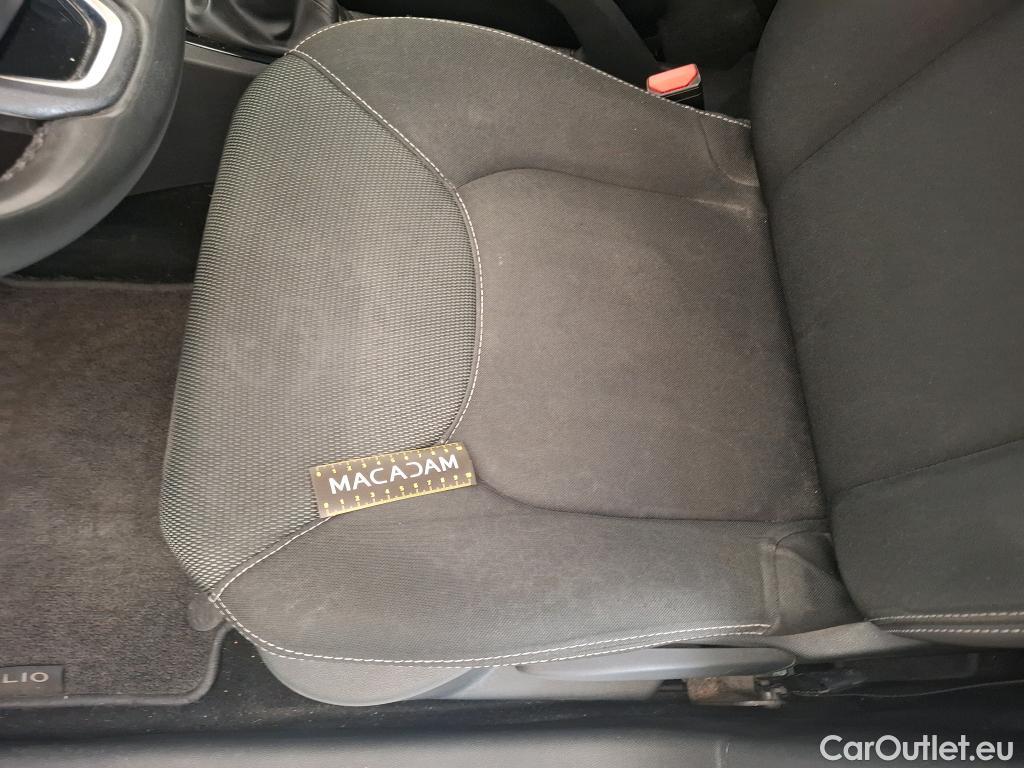  Renault  Clio  IV Business 0.9 TCe 90CV BVM5 E6 #22