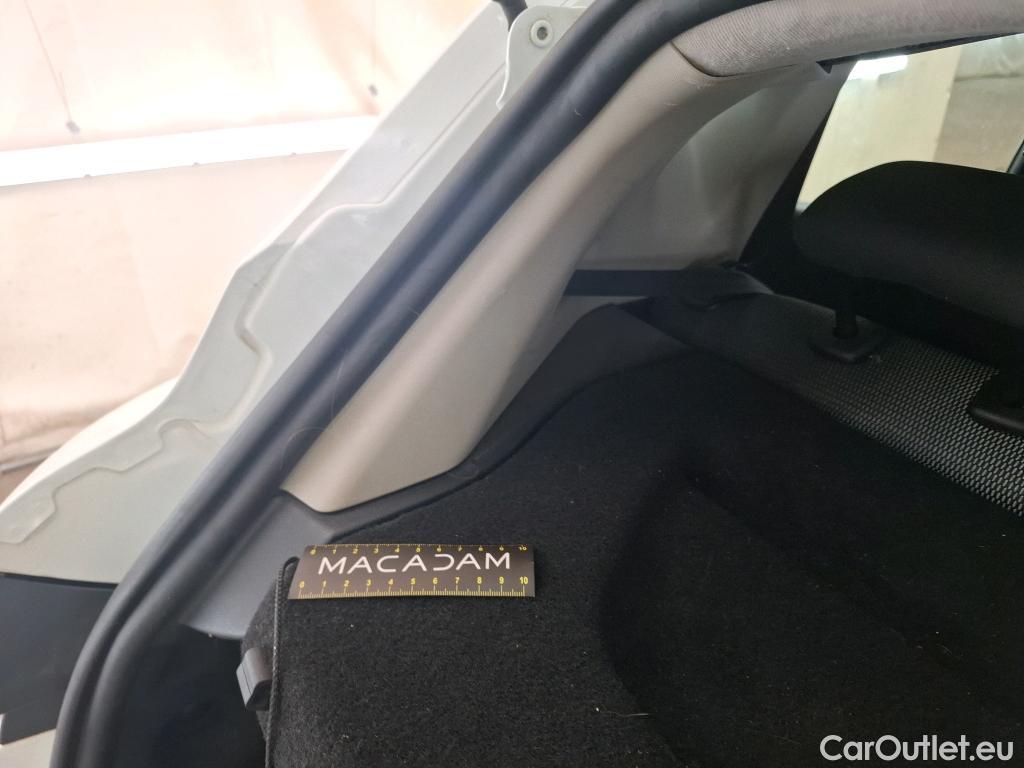  Renault  Clio  IV Business 0.9 TCe 90CV BVM5 E6 #13