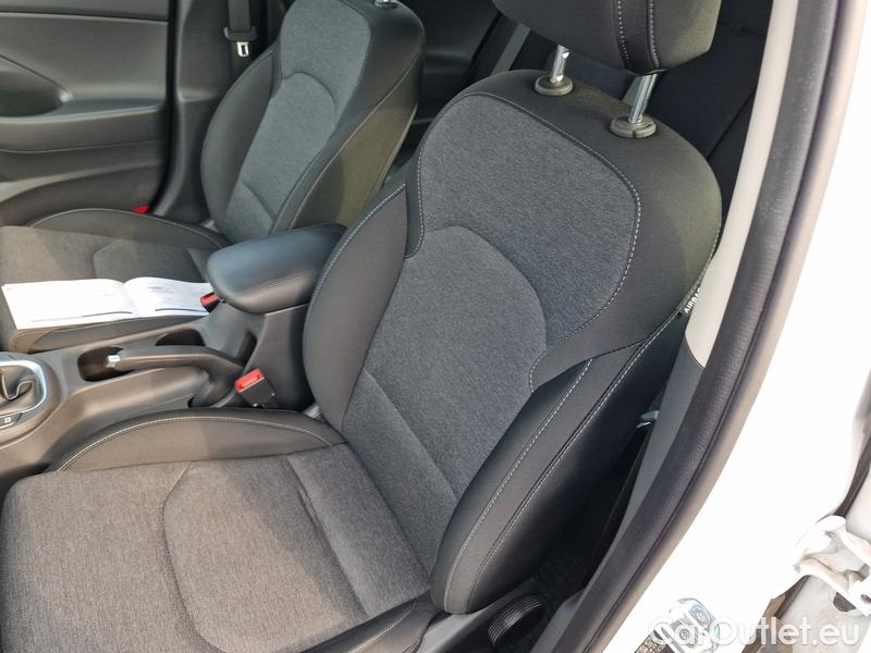  Hyundai  i30   cw (PD)(2017->)  kom.1.5T-GDI Smart 5d #5