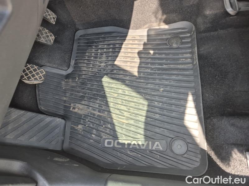  Skoda  Octavia  Combi (NX3)(2020) Oct.Combi 1.5TSI 110 Ambition #2