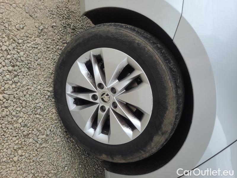  Skoda  Octavia  Combi (NX3)(2020) Oct.C.2.0TDI 110 4x4 Ambit AT #14
