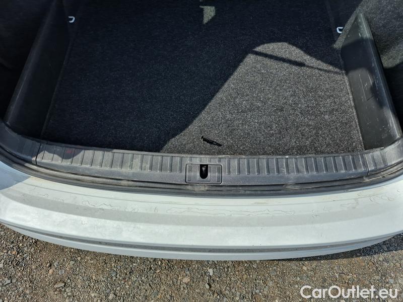  Skoda  Octavia  Combi (NX3)(2020) Oct.Combi 1.5TSI 110 Ambition #6