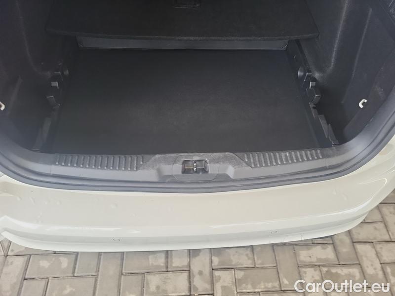  Ford  Focus   (CGE)(2018->) Foc.Kom.1.5EBl.120 Titanium #5