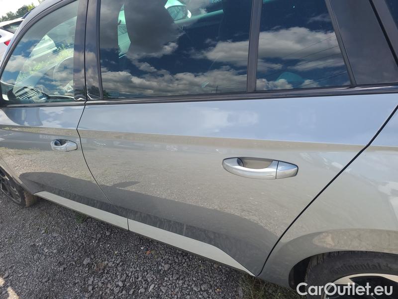 Skoda  Superb  Combi (3V5)(2015) Sup.C.FL2.0TDI 140 Sp.L.4x4 AT #16