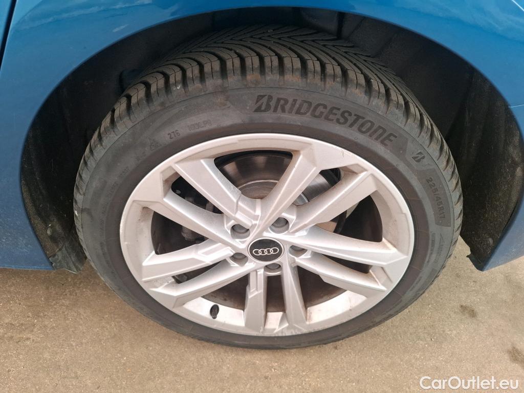 Audi  A3 AUDI  Sportback / 2020 / 5P / Berline 40 TFSI e 204 S Tronic Business Line #4