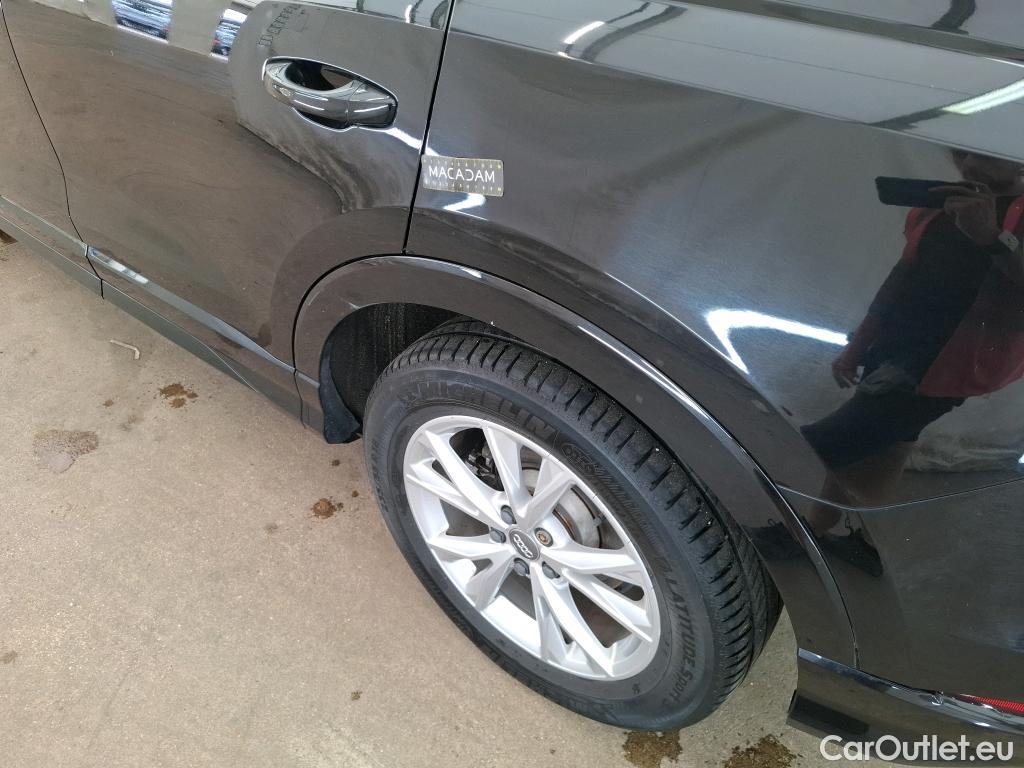  Audi  Q3 AUDI  5p SUV 2.0 35 TDI 150 S TRONIC S LINE #17