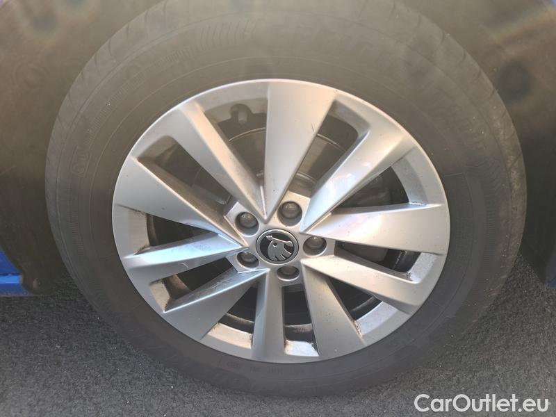  Skoda  Scala  (NW) (2019)  1.0 TSI 81 Style AT #18