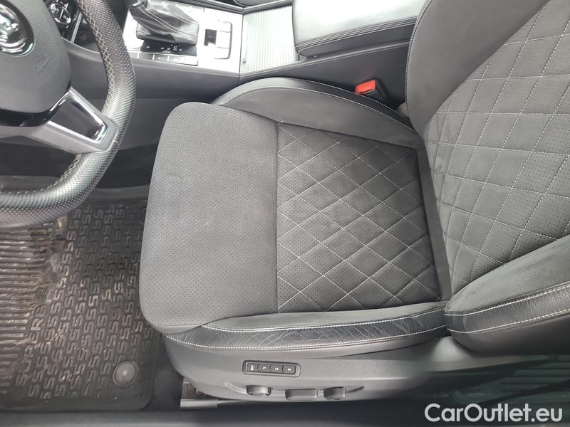  Skoda  Superb  Combi (3V5)(2015) Sup.C.FL2.0TDI 140 Sp.L.4x4 AT #11