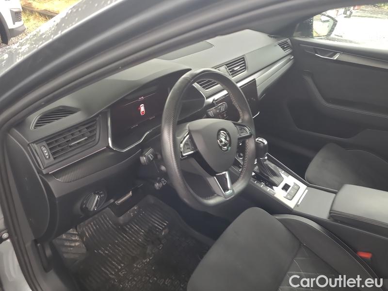  Skoda  Superb  Combi (3V5)(2015) Sup.C.FL2.0TDI 140 Sp.L.4x4 AT #9