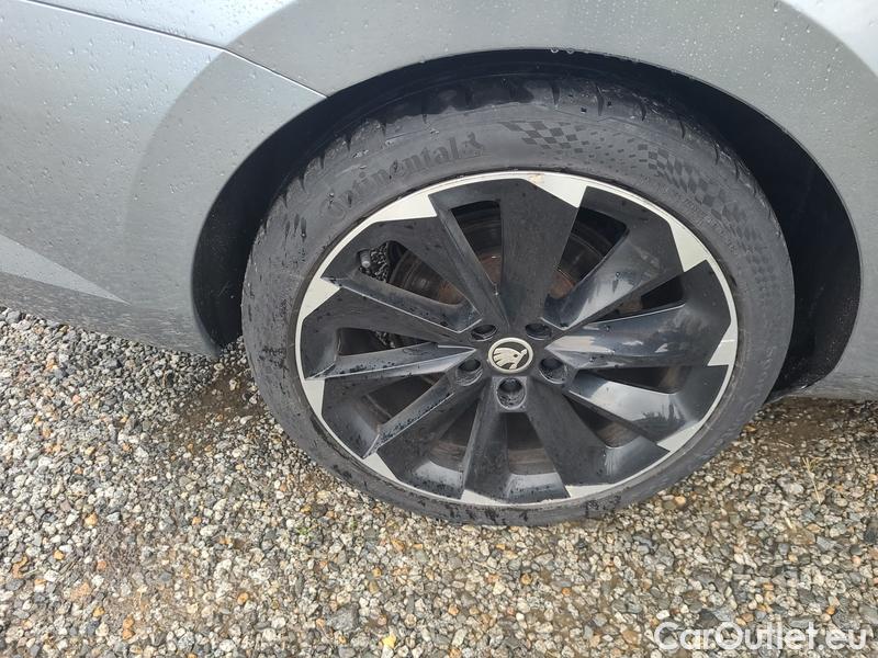  Skoda  Superb  Combi (3V5)(2015) Sup.C.FL2.0TDI 140 Sp.L.4x4 AT #4