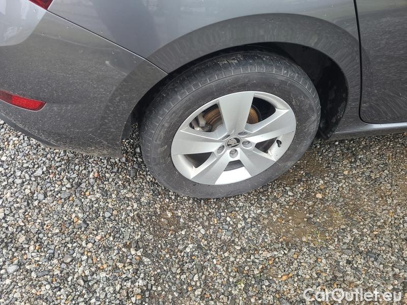 Skoda  Scala  (NW) (2019)  1.5TSI 110 Style AT #3