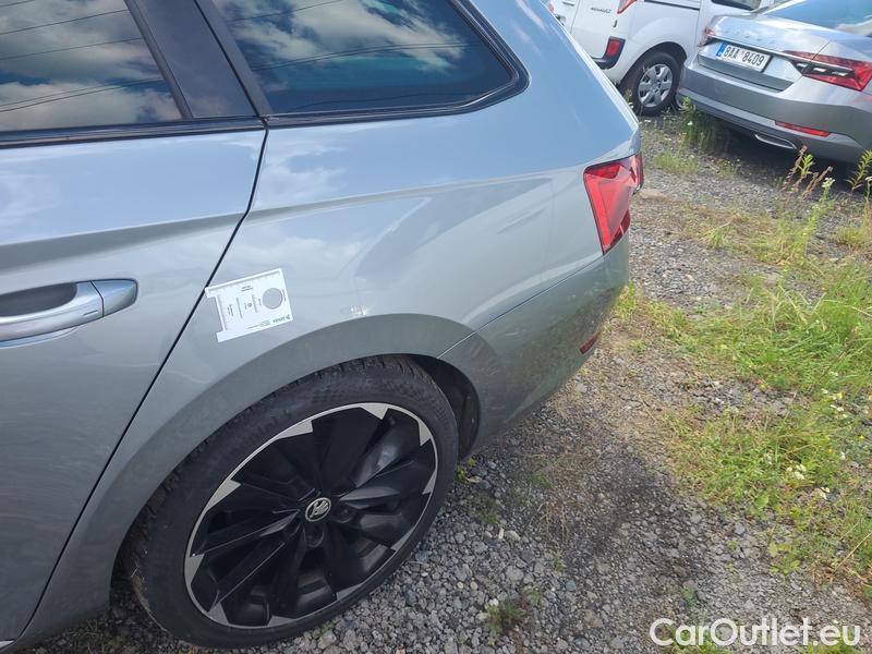 Skoda  Superb  Combi (3V5)(2015) Sup.C.FL2.0TDI 140 Sp.L.4x4 AT #15