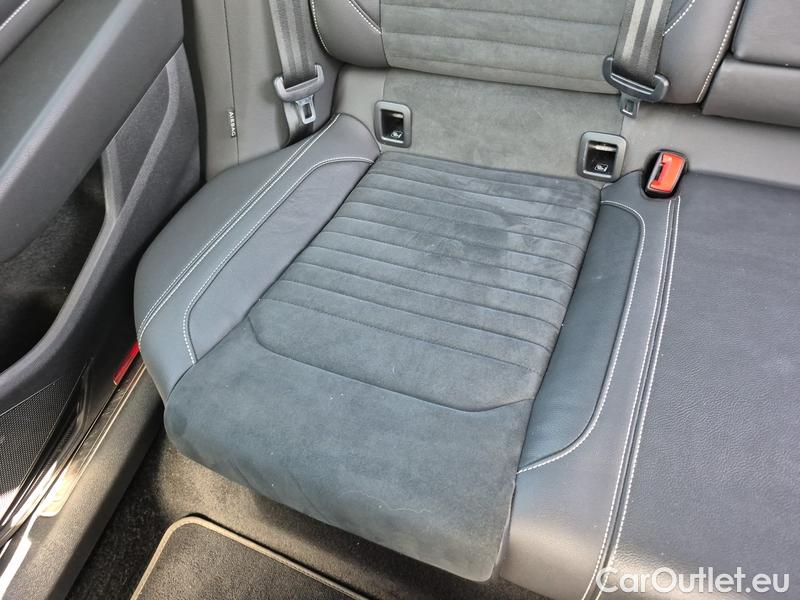  Volkswagen  Passat  Lim (CB2) (2019) Pas.2.0TDI 110 Elegance 4d #8