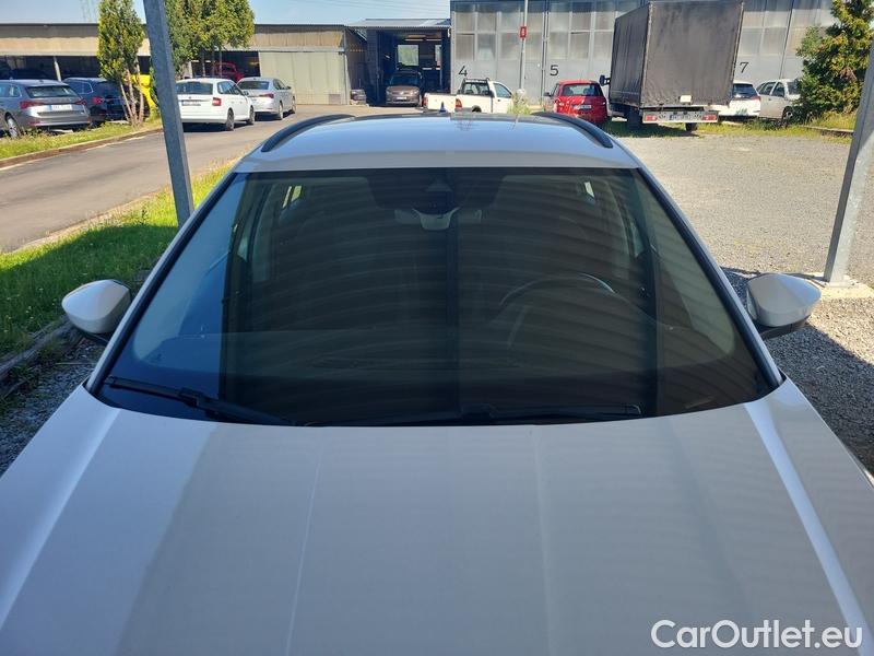 Skoda  Octavia  Lim. (NX3)(2020) Oct.Combi 1.0TSI 81 Ambition #1