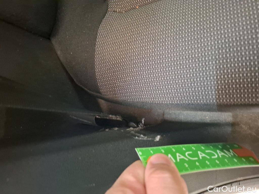  Citroen  C3  Feel Business 1.5 BlueHDI 100CV BVM6 E6d #14