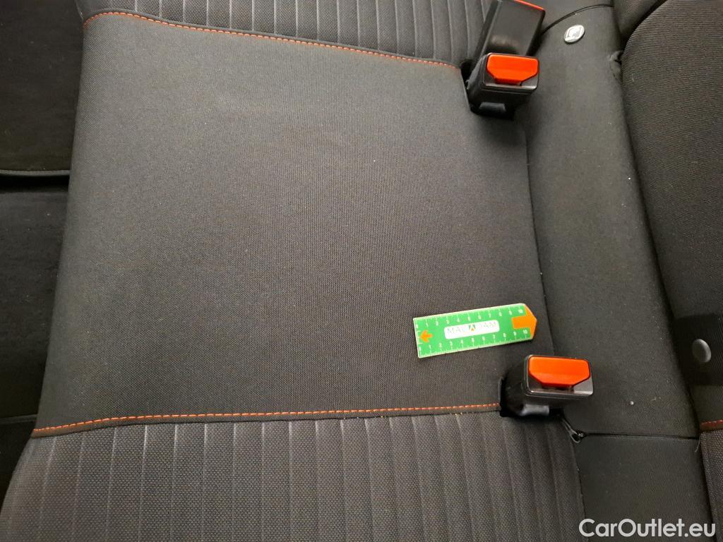  Peugeot  2008  Active Pack 1.5 HDi 110CV BVM6 E6d #46