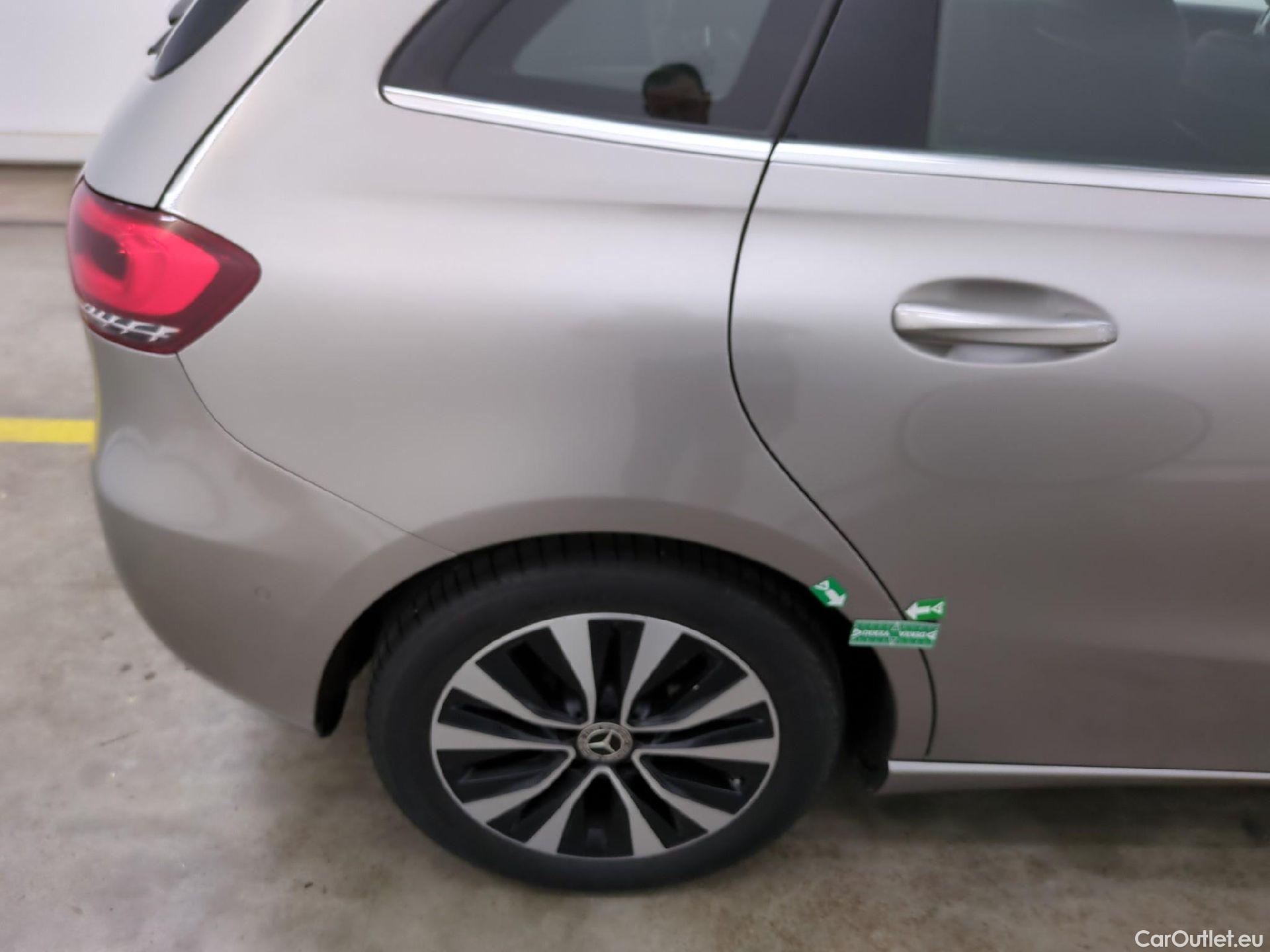  Mercedes  B-Klasse MERCEDES-BENZ Classe B / 2019 / 5P / monospace B 180 d Business Line Edition #12