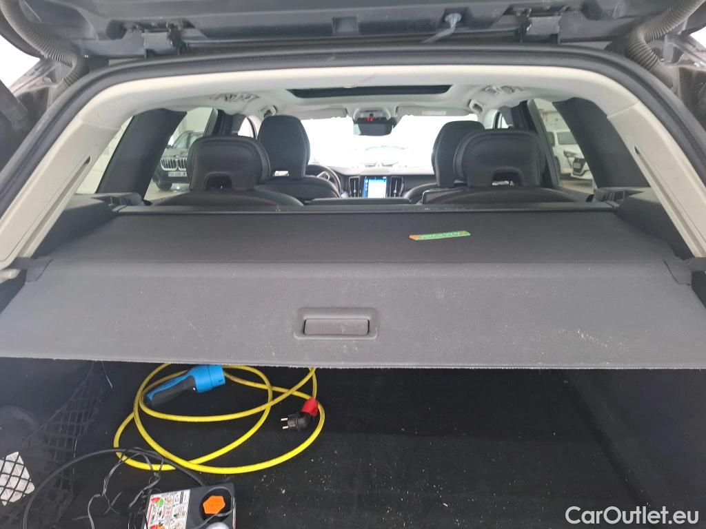  Volvo  XC60 VOLVO  / 2017 / 5P / SUV Recharge T6 340 Geartro Business Exe #23