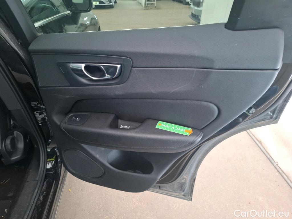  Volvo  XC60 VOLVO  / 2017 / 5P / SUV Recharge T6 340 Geartro Business Exe #44