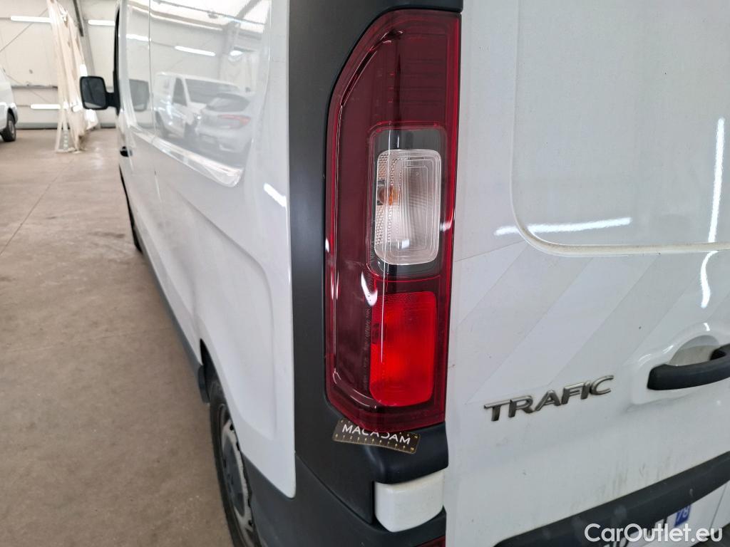  Renault  Trafic  Fourgon L2H1 3T Grand Confort 2.0 dCi 130CV BVM6 E6d #65