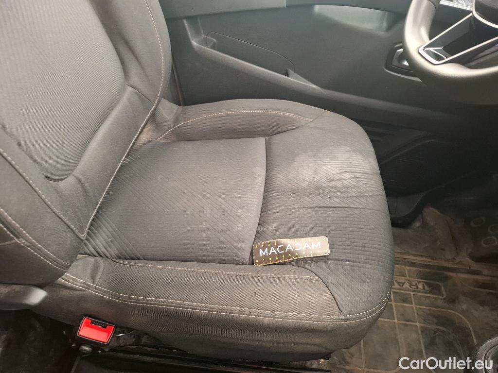  Renault  Trafic  Fourgon L2H1 3T Grand Confort 2.0 dCi 130CV BVM6 E6d #36