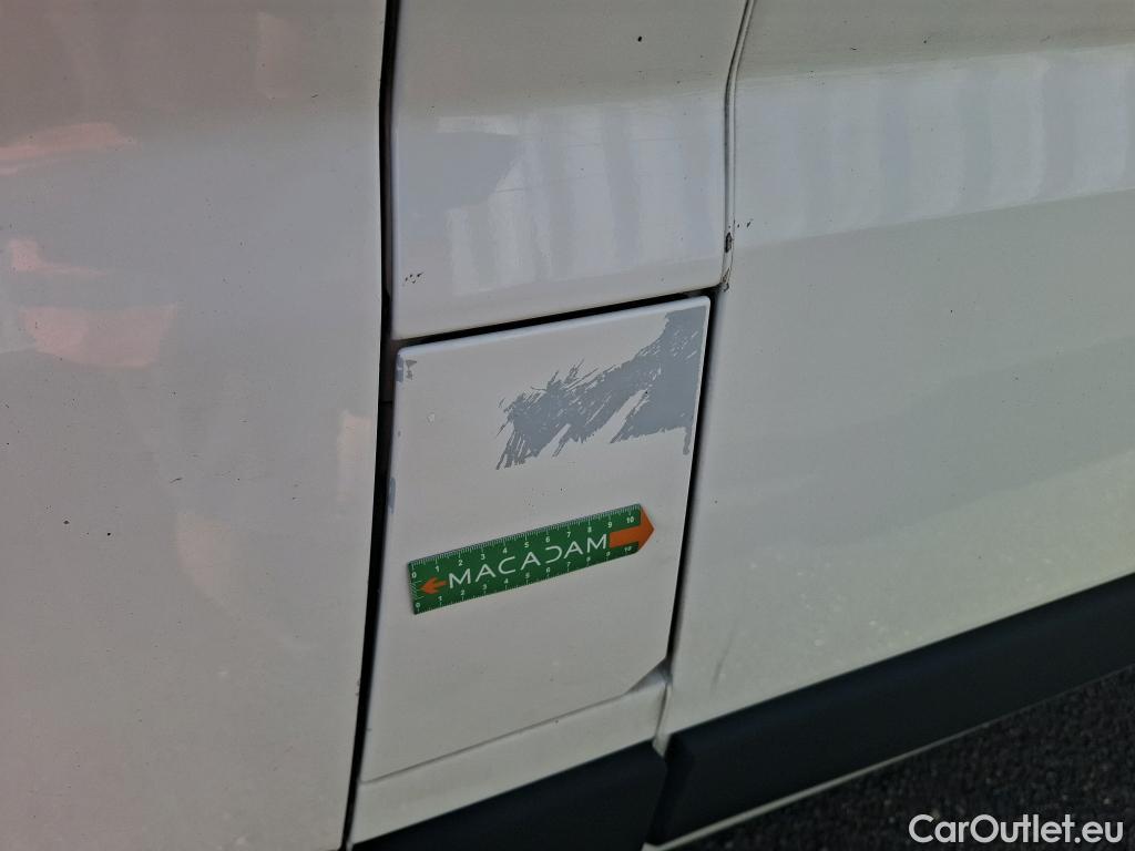  Peugeot  Boxer PEUGEOT  / 2014 / 4P / Fourgon tôlé BlueHDi S&S 120 PREMIUM 335 L2H2 #29