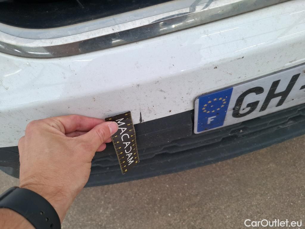  Renault  Trafic  Fourgon L2H1 3T Grand Confort 2.0 dCi 130CV BVM6 E6d #53