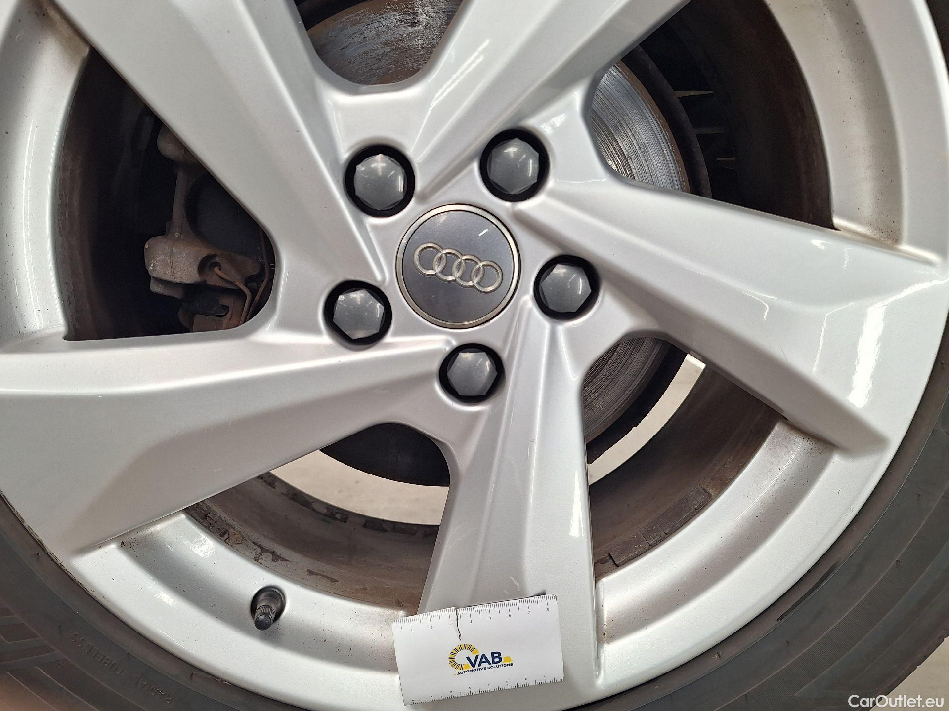  Audi  Q3 Audi,  '18, Audi  35 TFSI S tronic Advanced 5d #4