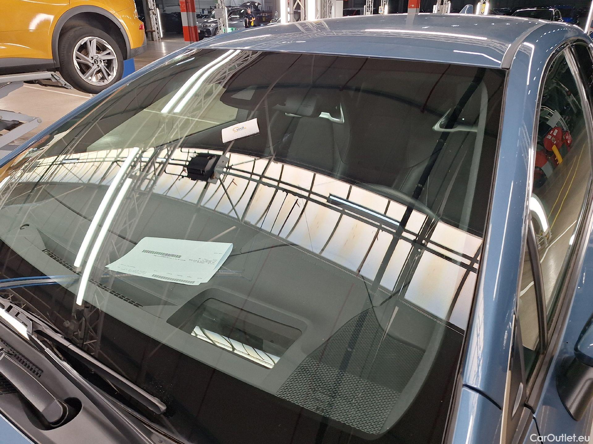  Toyota  Corolla Toyota,  '19, Toyota  2.0 Hybrid Premium e-CVT 5d #4