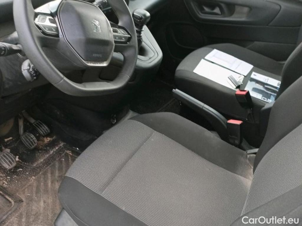  Peugeot  RIFTER PEUGEOT  / 2018 / 5P / monovolumen compacto Active Pack Standard BlueHDi 73kW #14