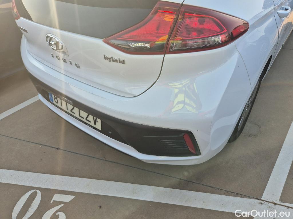  Hyundai   Ioniq HYUNDAI / 2019 / 5P / berlina con portón 1.6 GDI HEV Klass DCT #10